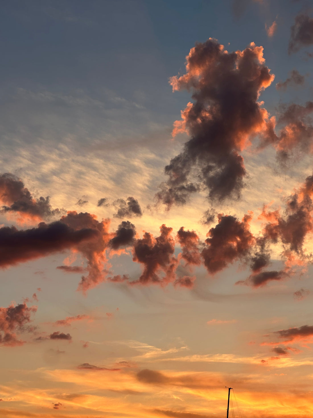 Soulmate vs Twin Flame vs Karmic Relationship: What's the Difference (and Which One Are You In)?